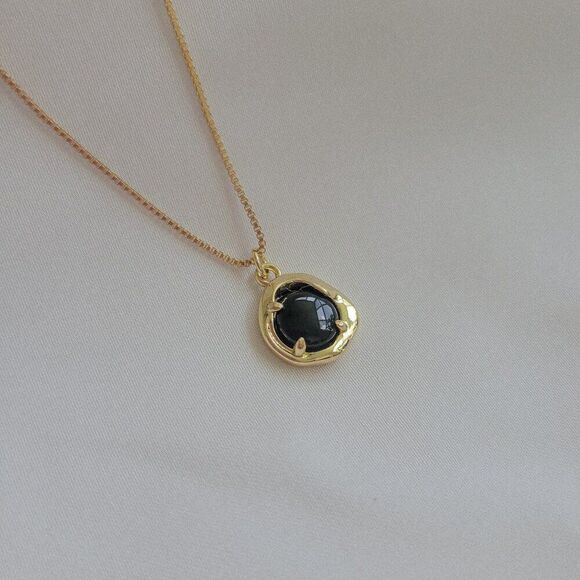 Black Onyx Stone Charm Necklace - Picture 1 of 4